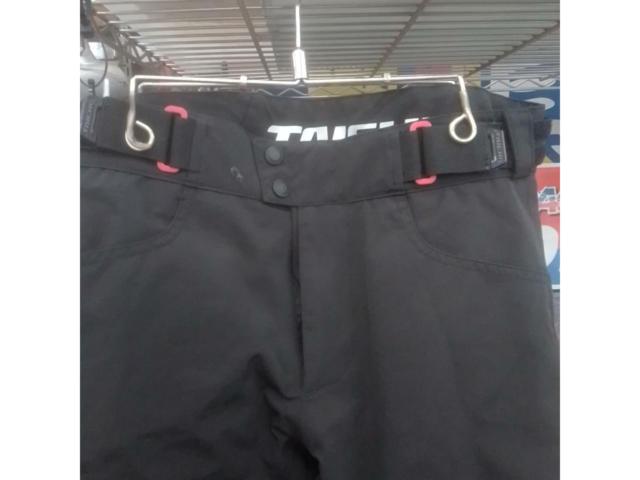 RSTaichiRSY547
Matrix over pants
Size WM (Women's)