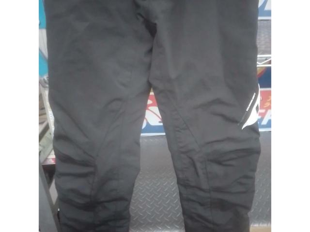 RSTaichiRSY547
Matrix over pants
Size WM (Women's)