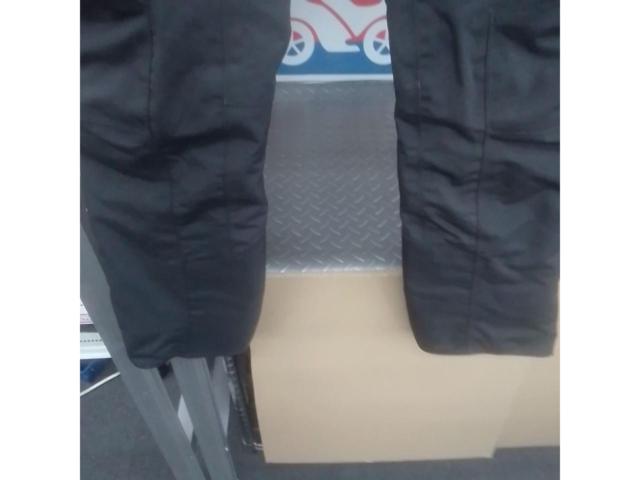 RSTaichiRSY547
Matrix over pants
Size WM (Women's)