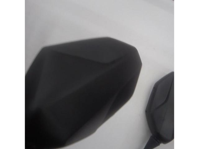 Unknown Manufacturer
Mirror left right set
Both 10mm bolts are reverse threaded.