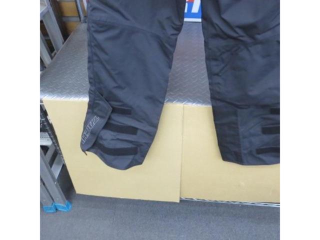 RSTaichiRSY546
Weather proof over pants
Size XL