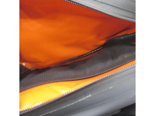 Doppelgerger
West bag
Size 24/18cm