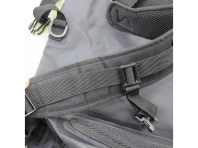 Doppelgerger
Waterproof bag
Size 40/36cm