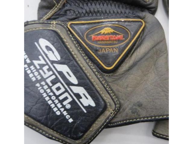 KUSHITANIGPR Gloves
Size unknown
About LL size
There repair