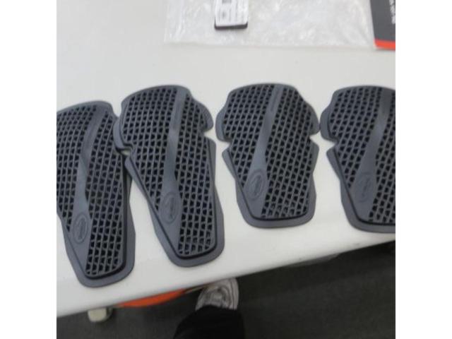 KUSHITANI
K4360
Ventilation soft pad