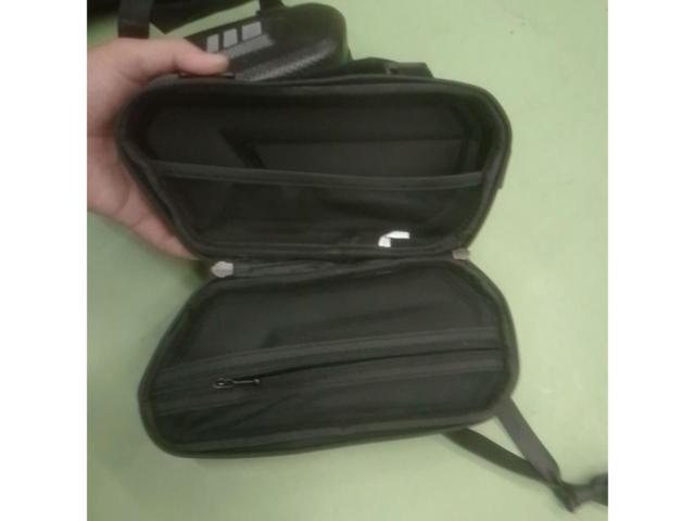 Unknown Manufacturer
Nylon side bag
Left and right (approximately 26 cm in length)