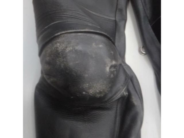 Unknown Manufacturer
Separate leather suit
Size unknown
Measurements when laid flat: Shoulder 43cm, Bust 44cm, Hips 43cm, Inseam 70cm
M-L size