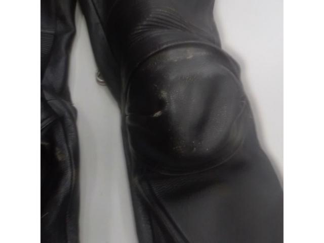 Unknown Manufacturer
Separate leather suit
Size unknown
Measurements when laid flat: Shoulder 43cm, Bust 44cm, Hips 43cm, Inseam 70cm
M-L size