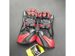 BERIK (Berwick)
G-214102
RACING
Black / Red
Size: L
