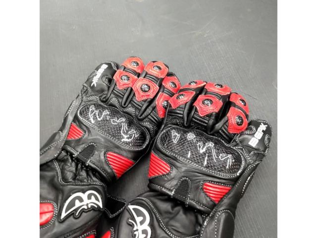 BERIK (Berwick)
G-214102
RACING
Black / Red
Size: L