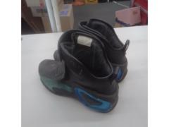 PUMA
Riding boots
25.5
Sole detachment repair product