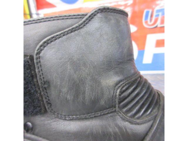 O's
MAX
WAY
HIWAY
TASTY
Boots
Five
1/2 (approximately 25.5?)