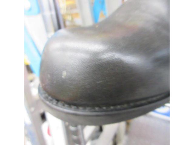 O's
MAX
WAY
HIWAY
TASTY
Boots
Five
1/2 (approximately 25.5?)