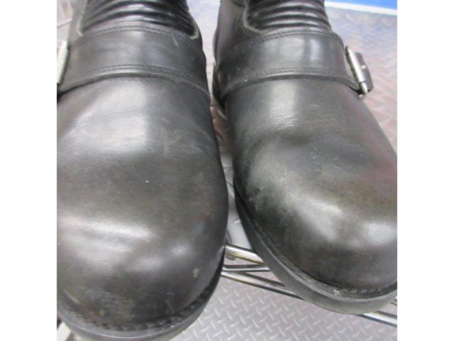 O's
MAX
WAY
HIWAY
TASTY
Boots
Five
1/2 (approximately 25.5?)