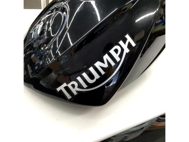 TRIUMPH   純正 ガソリンタンク  Daytona 675(’06-’08)外し