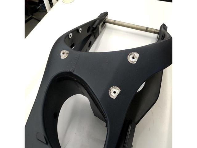 TRIUMPH   純正スイングアーム  Daytona 675R(’08-’12)外し