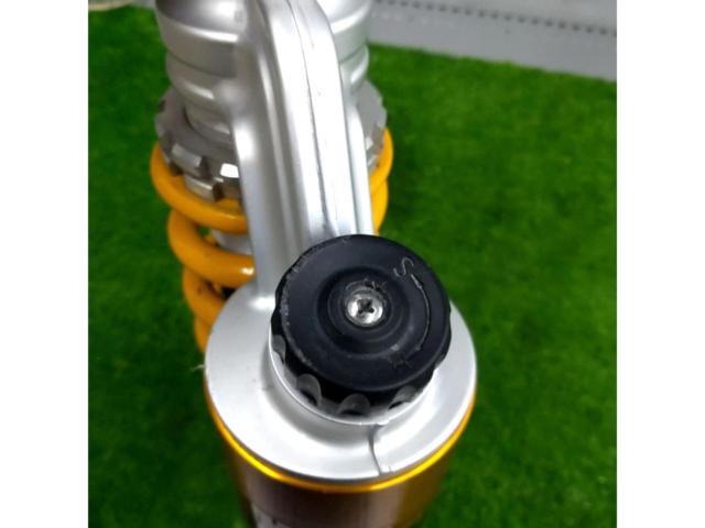 OHLINS リアサスペンション ショック
