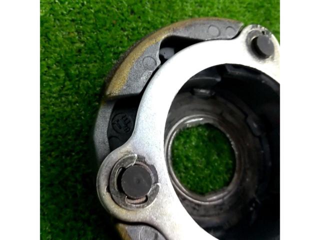2メーカー不明 クラッチシュー