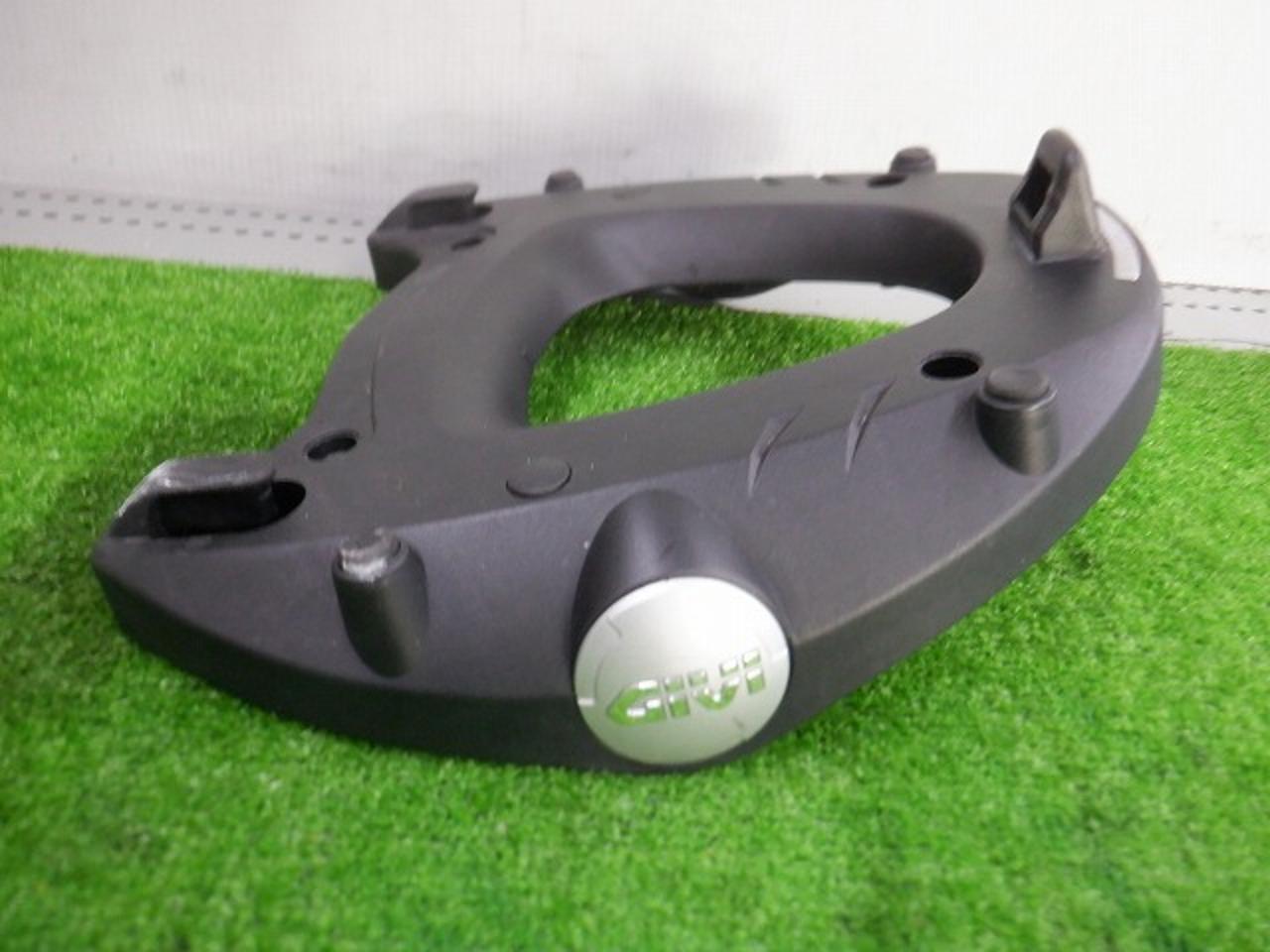 GIVI M5 モノキーケース用ベース