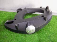 GIVI M5 モノキーケース用ベース