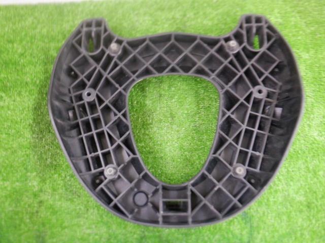 GIVI M5 モノキーケース用ベース