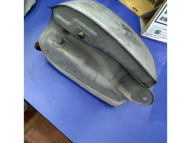 メーカー不明 補修ベースタンク ゴリラ