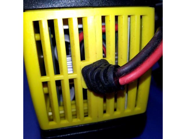 Battery charger from an unknown manufacturer