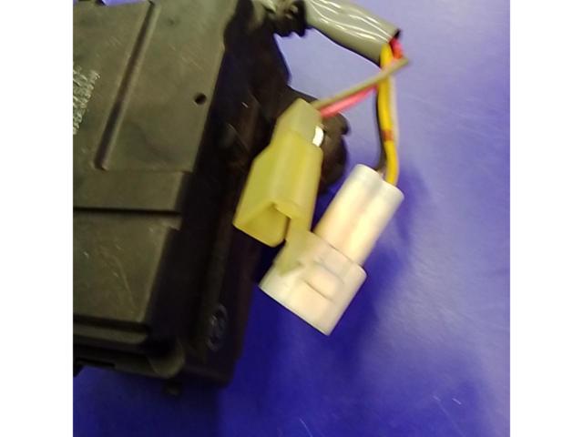 KAWASAKI (Kawasaki)
21174-0005
motor
Electric (servo motor for exhaust valve)
Removal from Z1000 (ZRT00B)