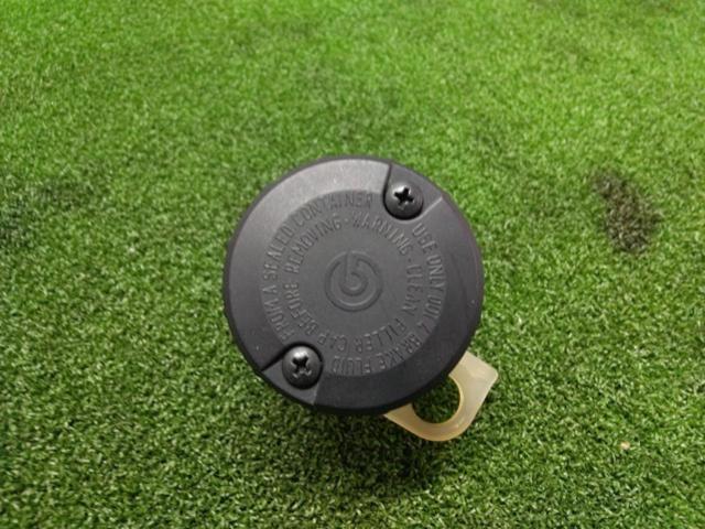 Brembo
Oil tank