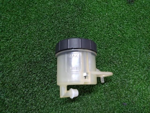 Brembo
Oil tank