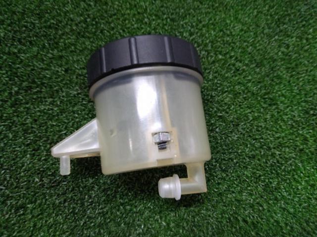 Brembo
Oil tank