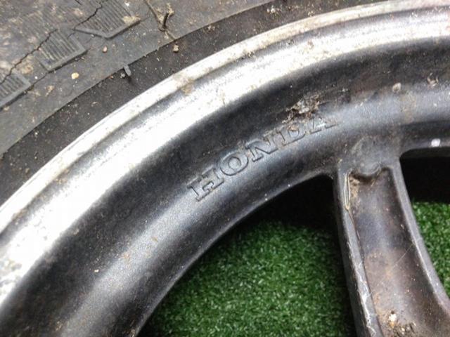 1HONDA
Original rear wheel