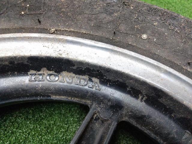 1HONDA
Original rear wheel