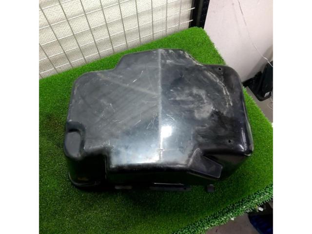 1メーカー不明 メットインボックス/シート下収納BOX