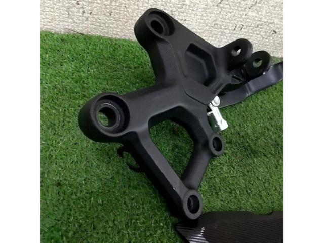 7KAWASAKI 純正メインステップ