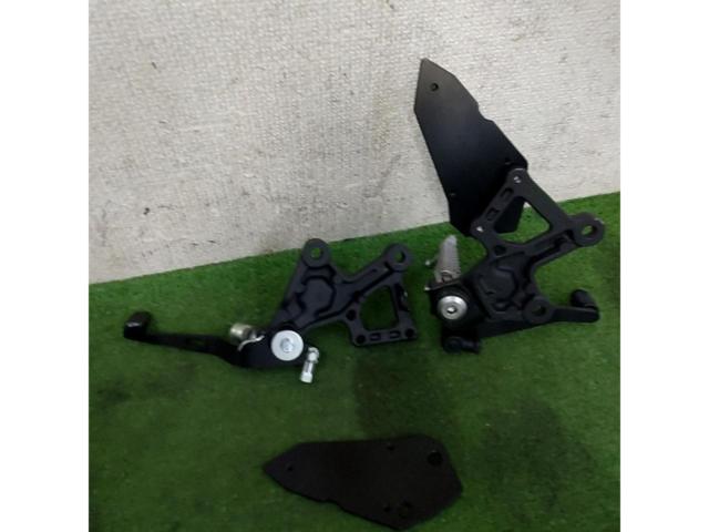 7KAWASAKI 純正メインステップ