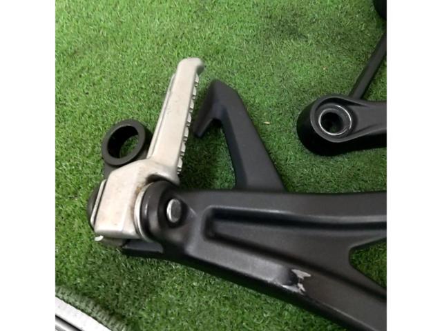 7KAWASAKI 純正タンデムステップ