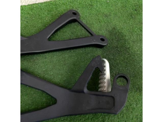 7KAWASAKI 純正タンデムステップ