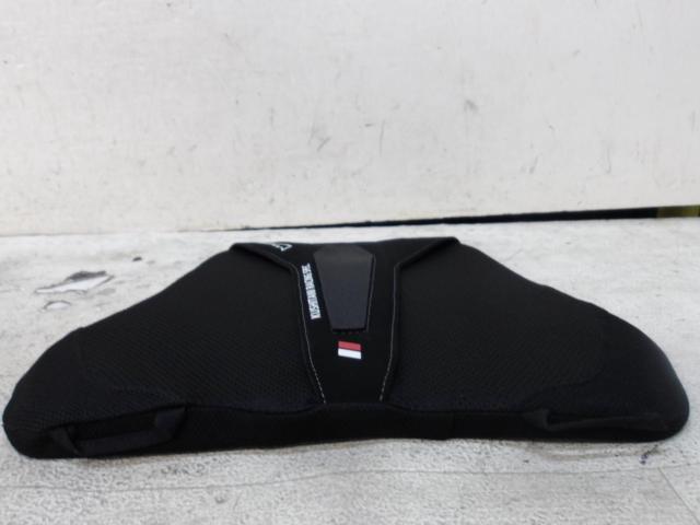 クシタニ チェストプロテクター K-4452