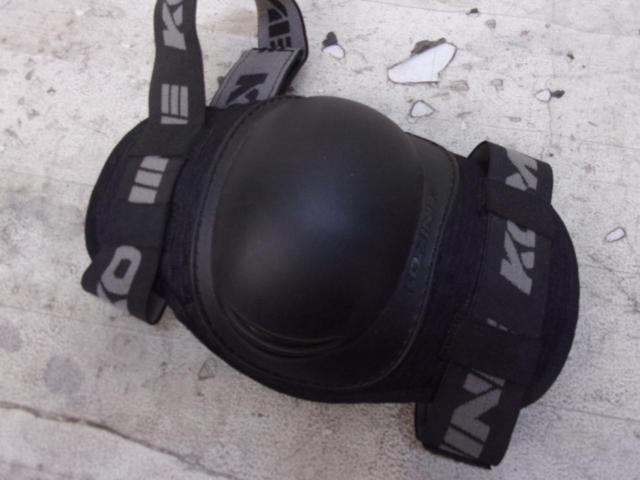 KOMINE Pro Knee Guards