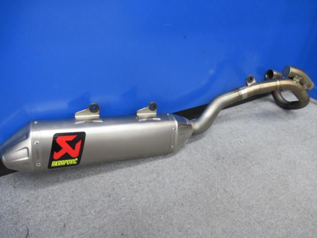 Beauty products
KTM genuine optional full exhaust system
250EXF etc.
AKRAPOVIC (Akurapo Vittorio h)
