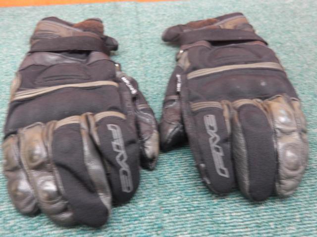 Size: L
FIVE GT2
Leather Gloves