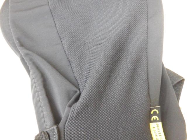 RSTaichi
Stealth CE Knee Card
TRV045
M size