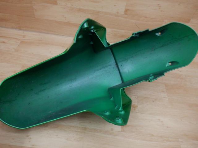 KAWASAKI
Genuine front fender
ZZR1400 / ZX-14
('06 -'11)