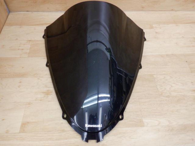 Unknown Manufacturer
Double bubble screen
Smoke
ZZR1400
('06 -'11)