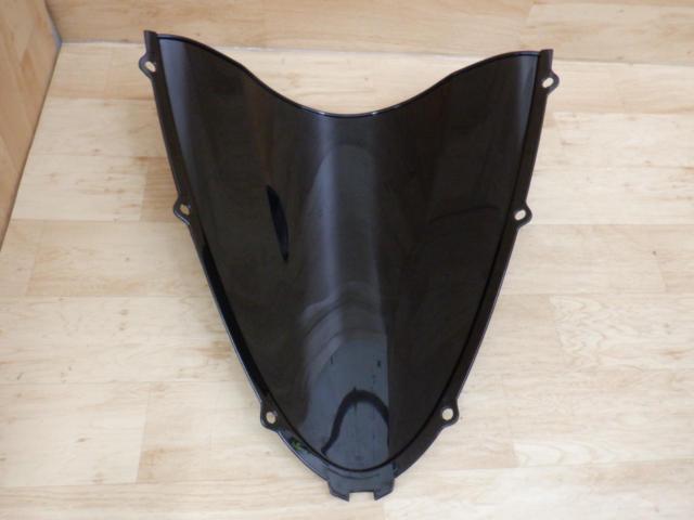 Unknown Manufacturer
Double bubble screen
Smoke
ZZR1400
('06 -'11)