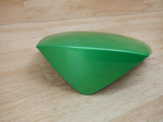 KAWASAKI
Center tail cover
ZX-14
'11 year old