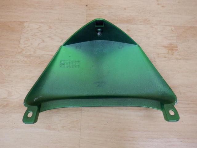 KAWASAKI
Center tail cover
ZX-14
'11 year old