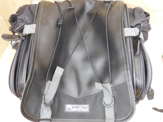 MOTO FIZZ ミニフィールドシートバッグ MFK-100 容量19-27L