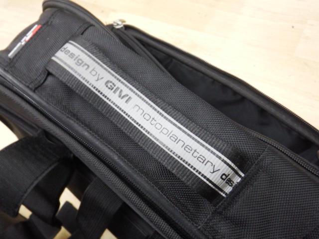 GIVI 可変式サイドバッグ SV201 容量:20-32L